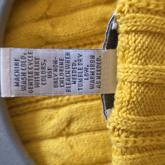 St. John's Bay Yellow Pullover Sweater. Size Large - Picture 8 of 8